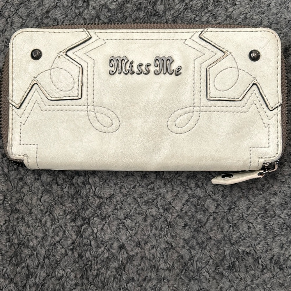 Miss Me Wallet
